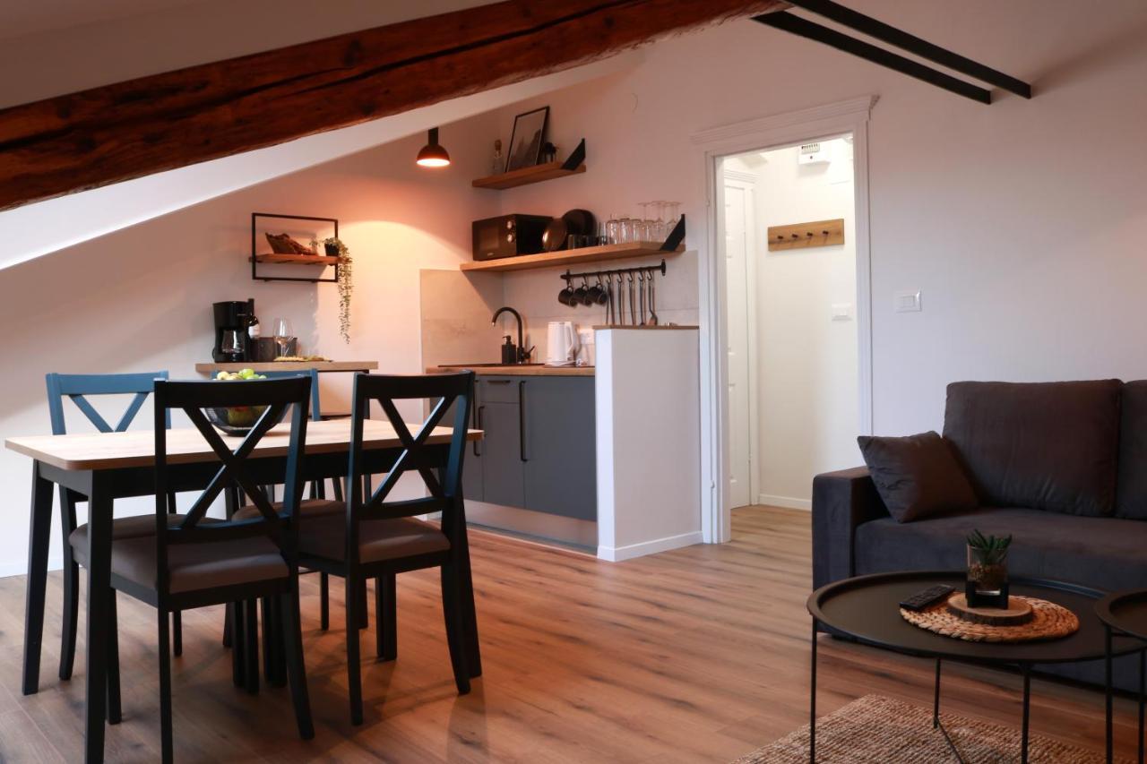 Apartment Emma 波雷奇 外观 照片